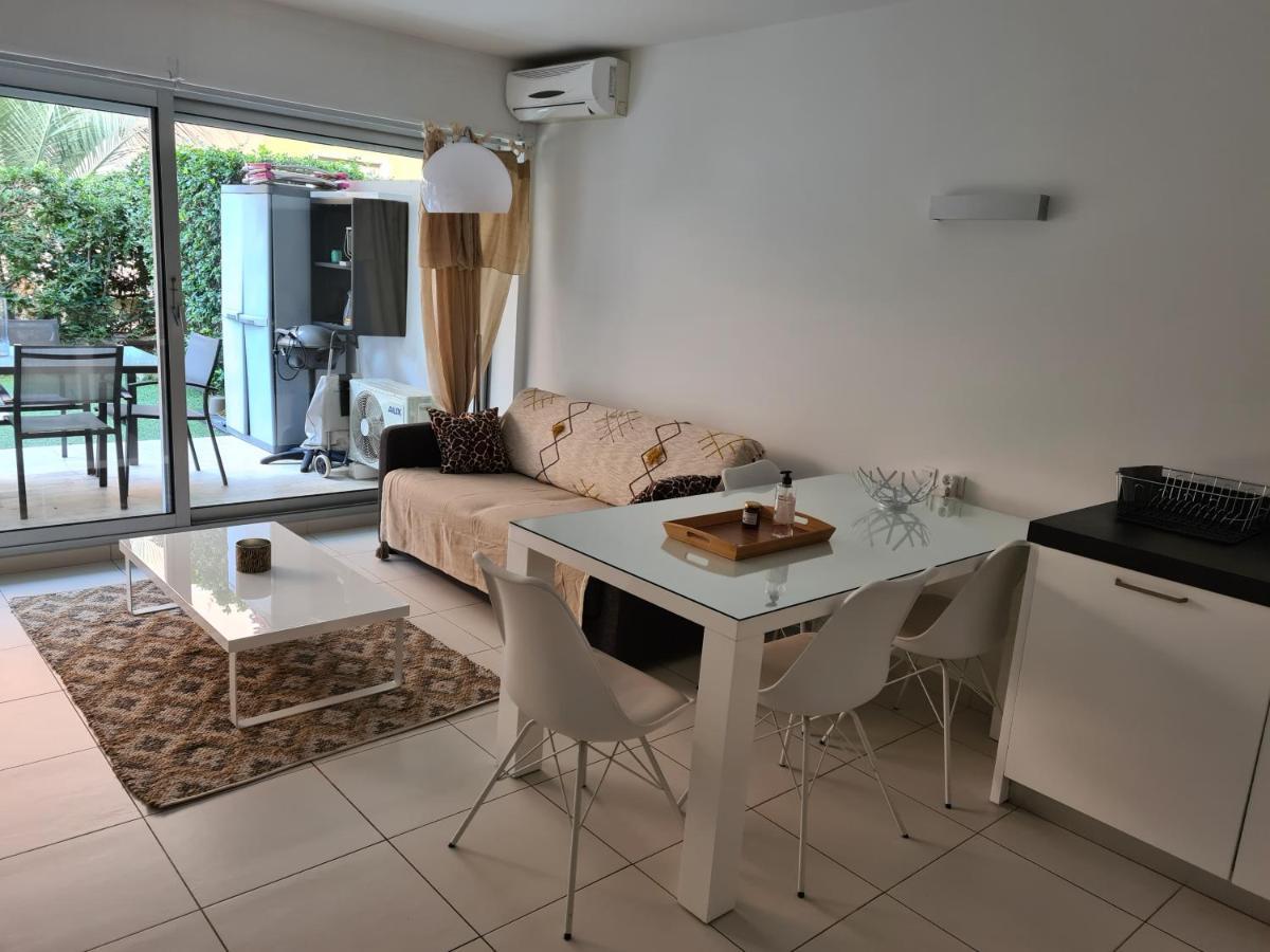 Le Lodge, T2 Classe 3 Etoiles Avec Jardin, Parking, Piscine & Mer A 2 Pas Menton Eksteriør billede