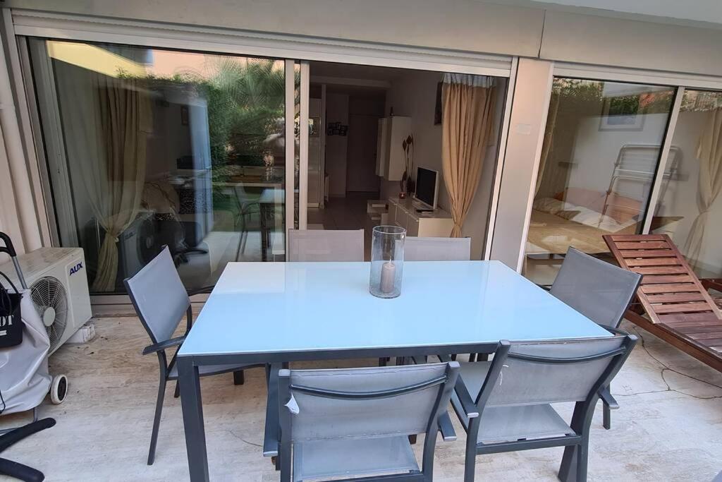 Le Lodge, T2 Classe 3 Etoiles Avec Jardin, Parking, Piscine & Mer A 2 Pas Menton Eksteriør billede