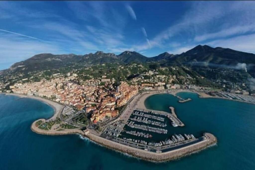 Le Lodge, T2 Classe 3 Etoiles Avec Jardin, Parking, Piscine & Mer A 2 Pas Menton Eksteriør billede
